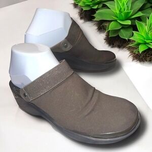 Bzees 9 Dancer Clogs Dk. Taupe (Grey)‎ Slipper Clog Woman Shoe